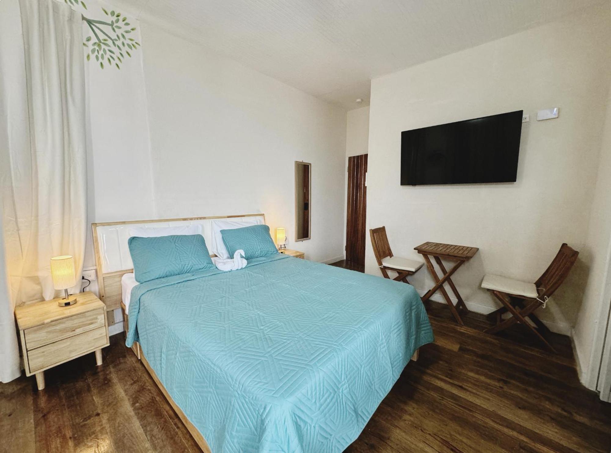 Hotel Eden On The Sea Bridgetown Esterno foto